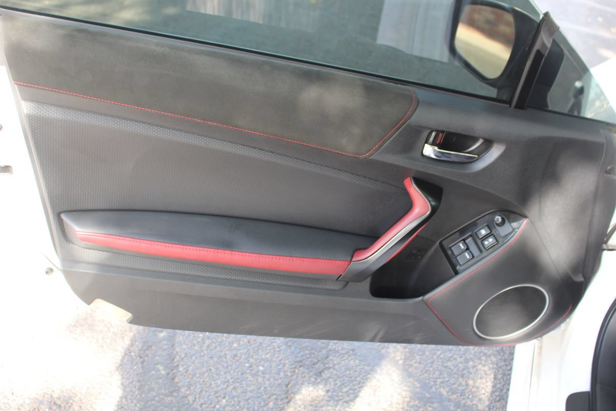 Used 2020 Subaru BRZ tS RWD image 12