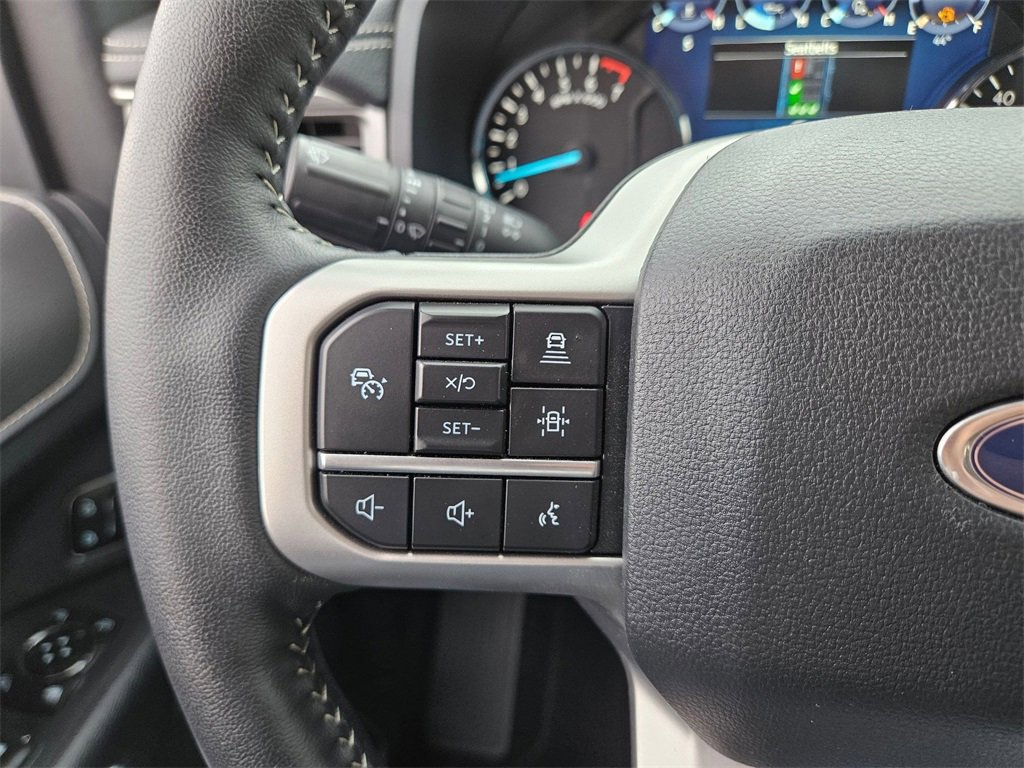 Used 2024 Ford Expedition XLT image 24