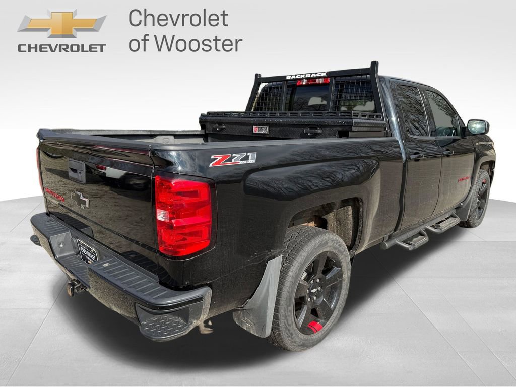 Used 2017 Chevrolet Silverado 1500 LT w/ Redline Edition image 5
