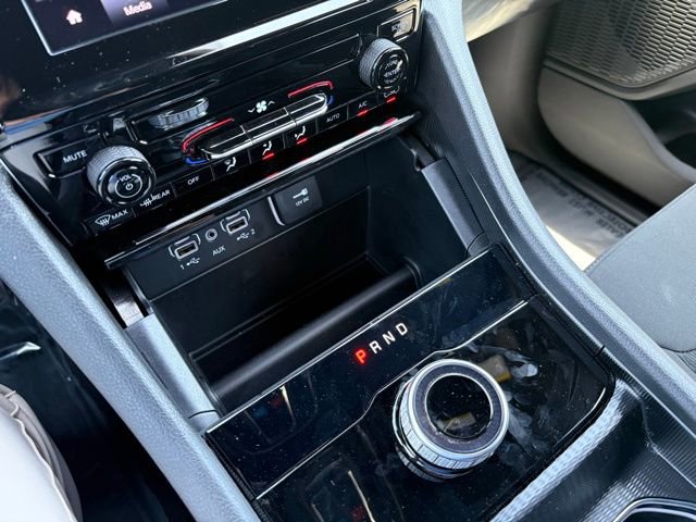 New 2026 Jeep Grand Cherokee L Laredo w/ MOPAR Finishing Package AWD/4WD image 17