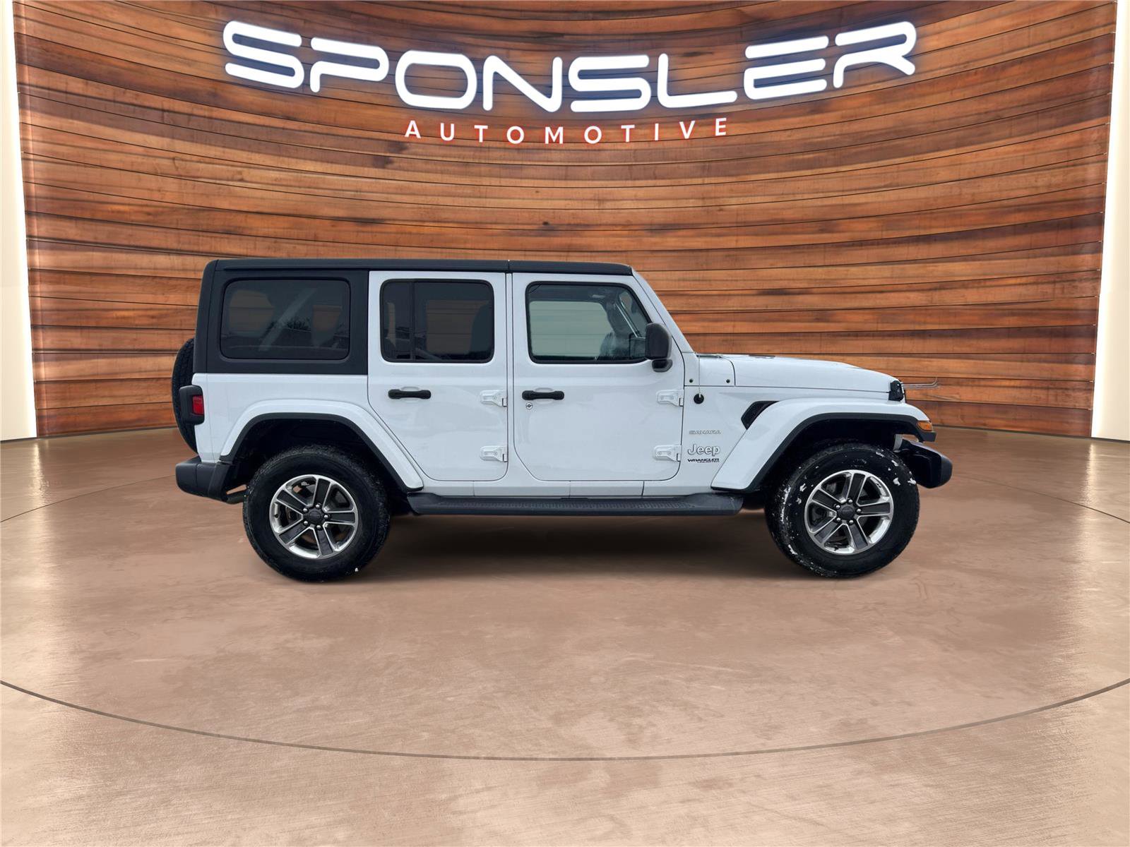 Used 2018 Jeep Wrangler Unlimited Sahara image 5