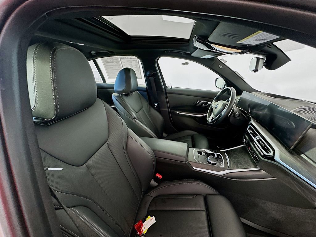 Used 2023 BMW 330i xDrive Sedan w/ Premium Package AWD/4WD image 29