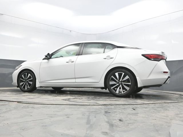 Used 2023 Nissan Sentra SV w/ SV Premium Package image 27