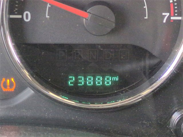 Used 2017 Jeep Wrangler Unlimited Sahara w/ Connectivity Group image 31