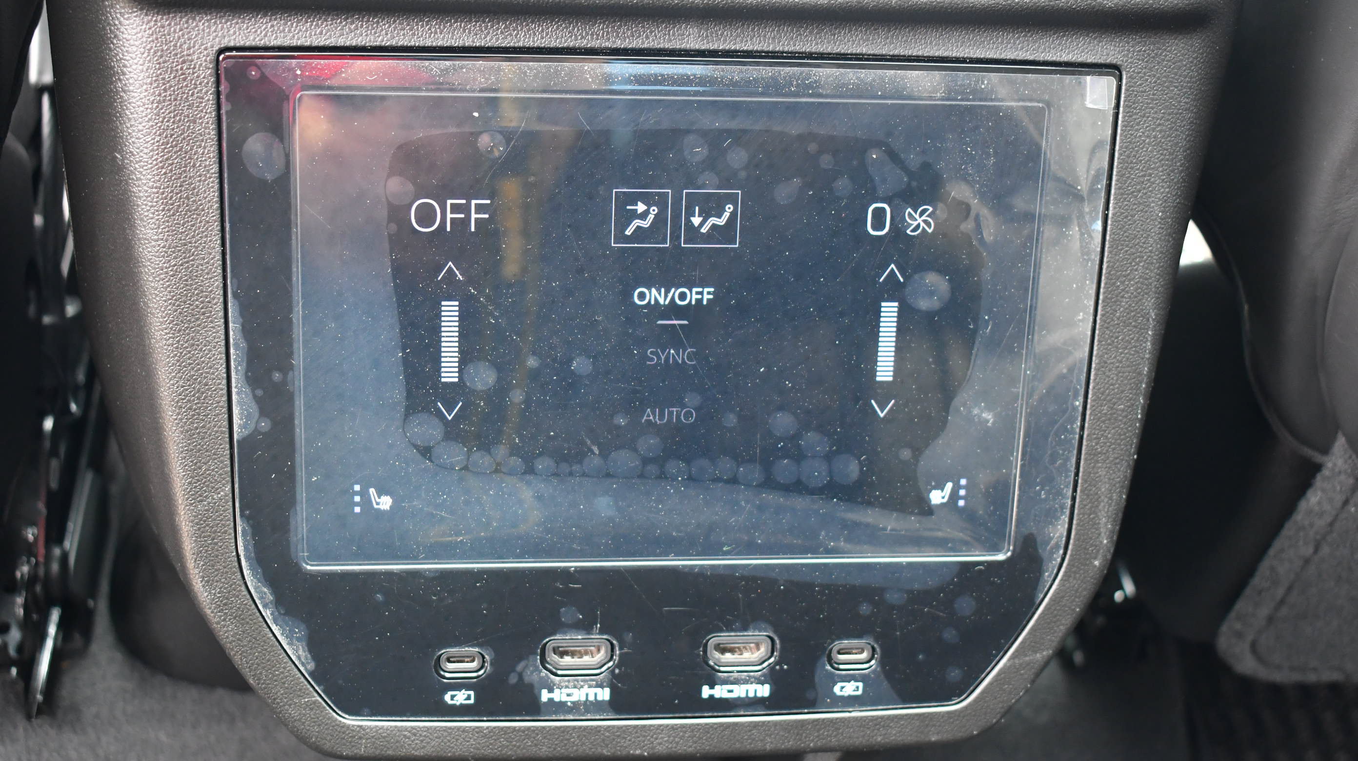Used 2025 GMC Yukon XL Denali Ultimate AWD/4WD image 36