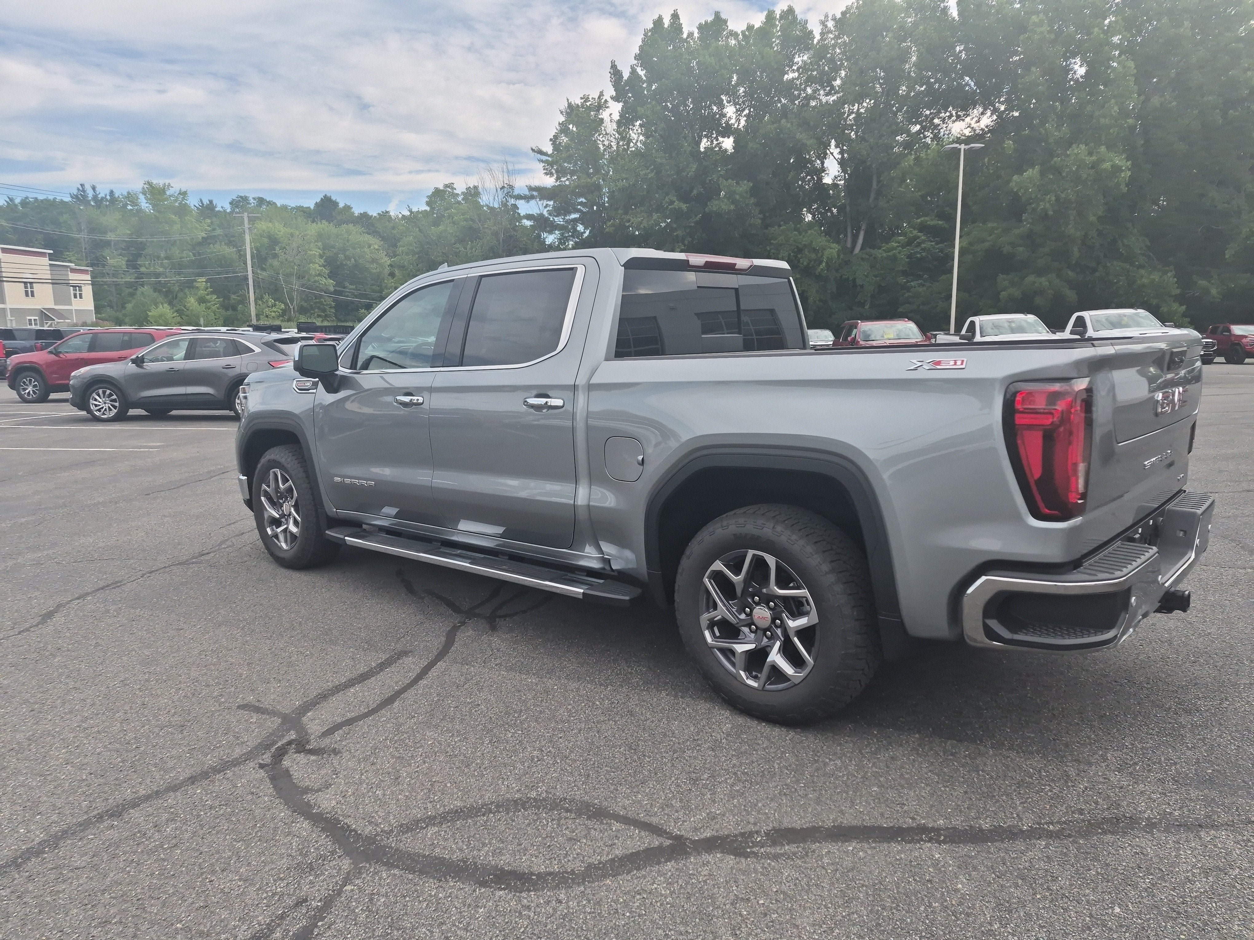 Used 2026 GMC Sierra 1500 SLT w/ SLT Premium Plus Package AWD/4WD image 18