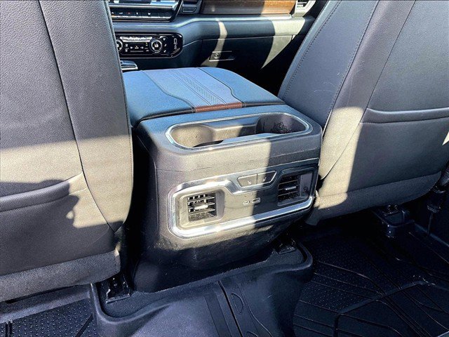 Used 2023 Chevrolet Silverado 1500 High Country RWD image 25