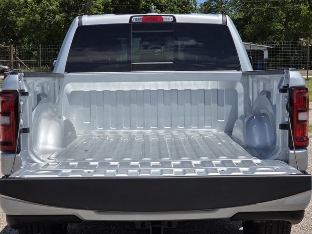 New 2026 RAM 1500 Express AWD/4WD image 8