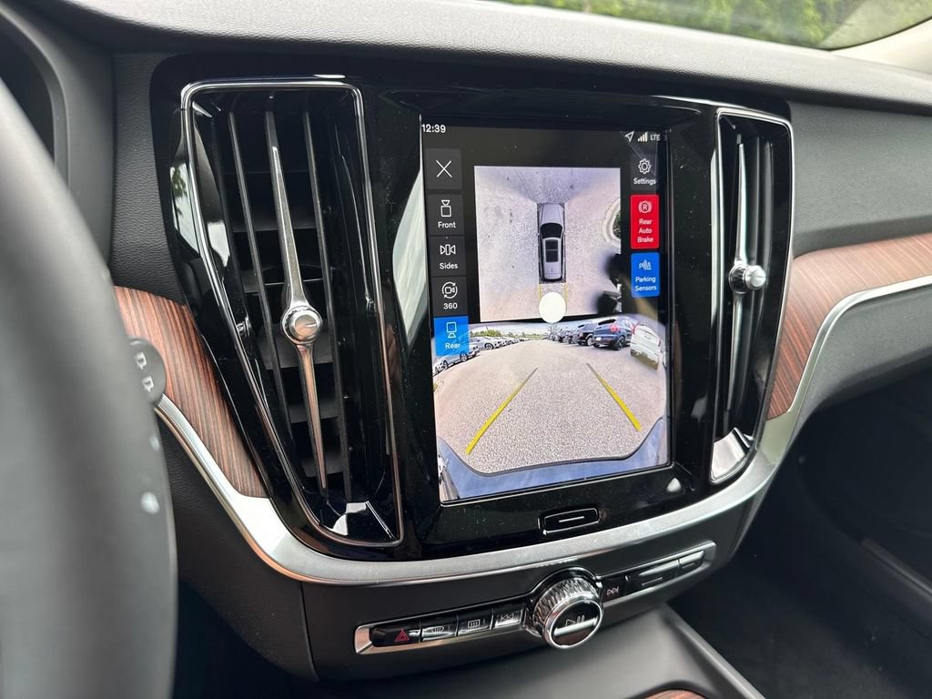 New 2026 Volvo V60 B5 Cross Country Plus w/ Climate Package AWD/4WD image 20
