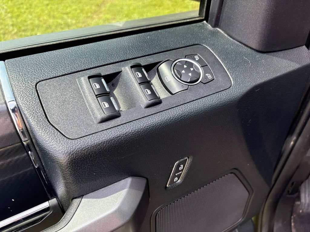 Used 2018 Ford F150 XLT w/ Equipment Group 302A Luxury AWD/4WD image 16