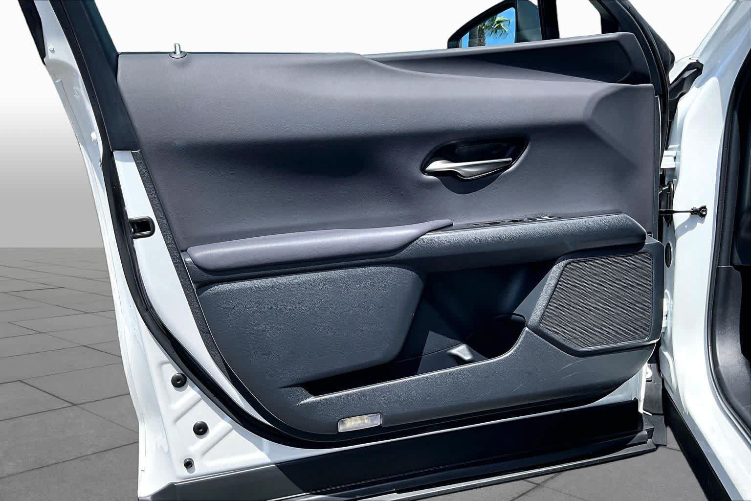 Used 2025 Lexus UX 300h FWD image 20