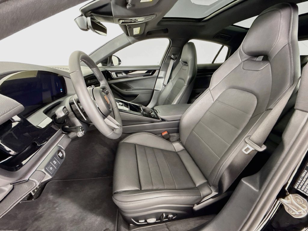New 2026 Porsche Panamera image 5