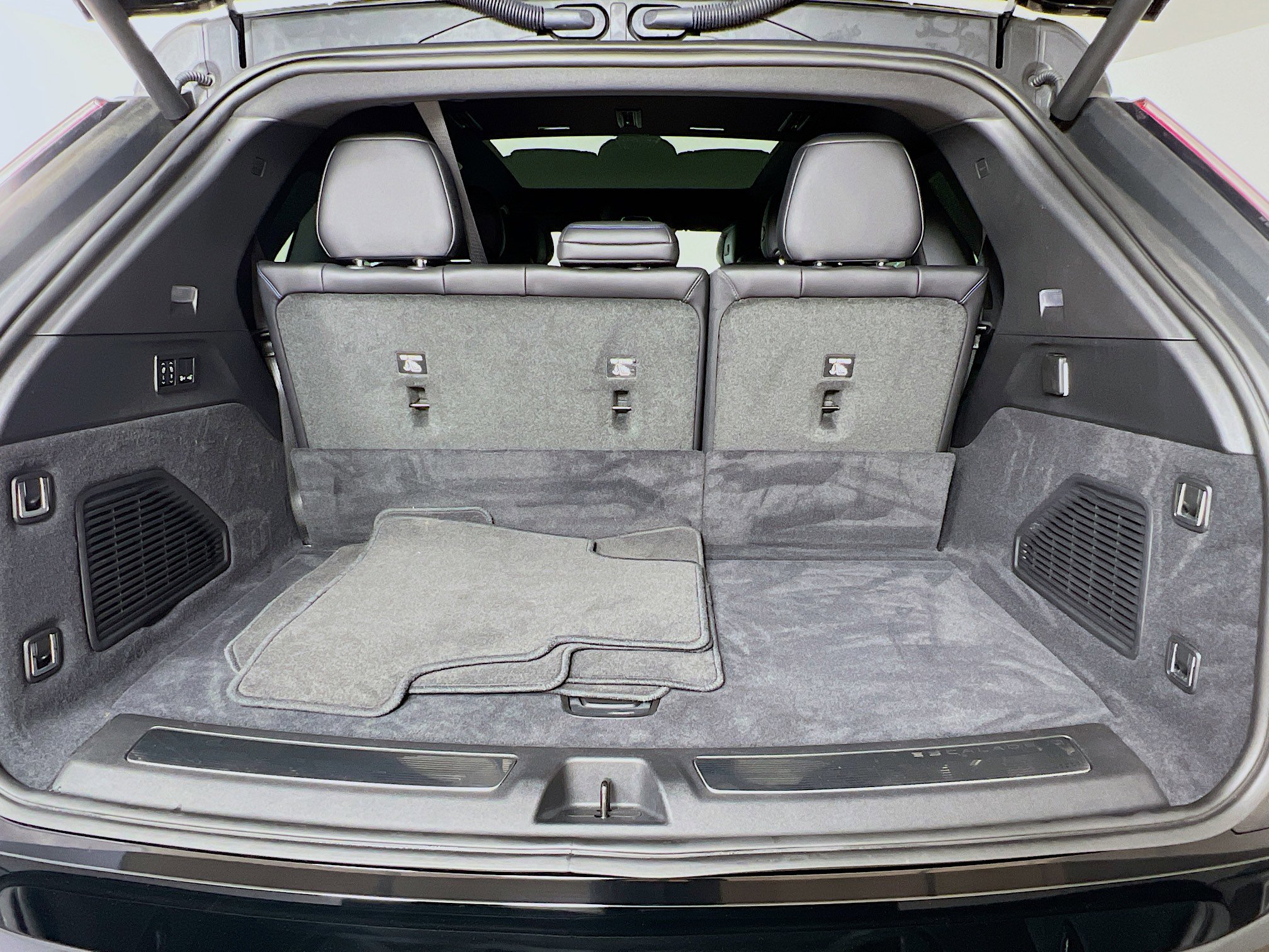 Used 2025 Cadillac Escalade IQ Sport 1 image 28