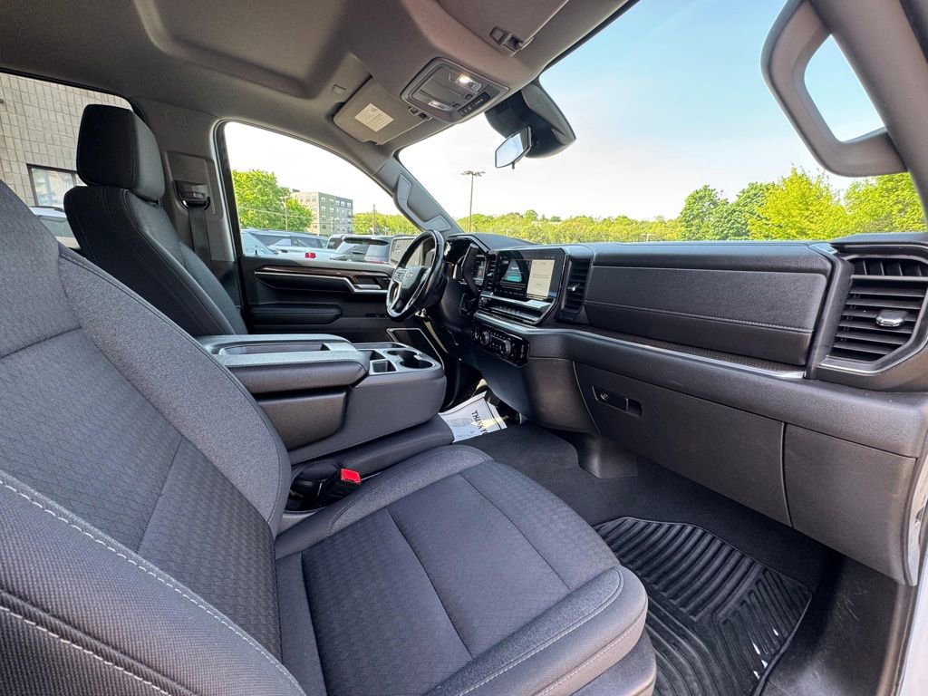 Used 2023 Chevrolet Silverado 1500 LT AWD/4WD image 22