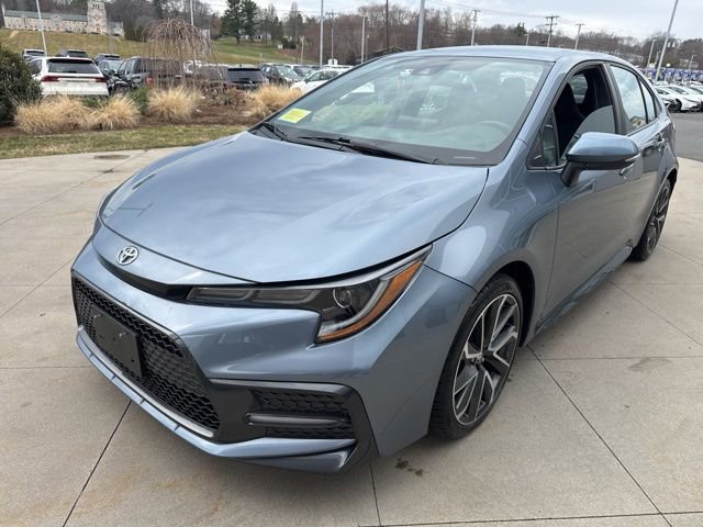 Used 2022 Toyota Corolla SE image 3