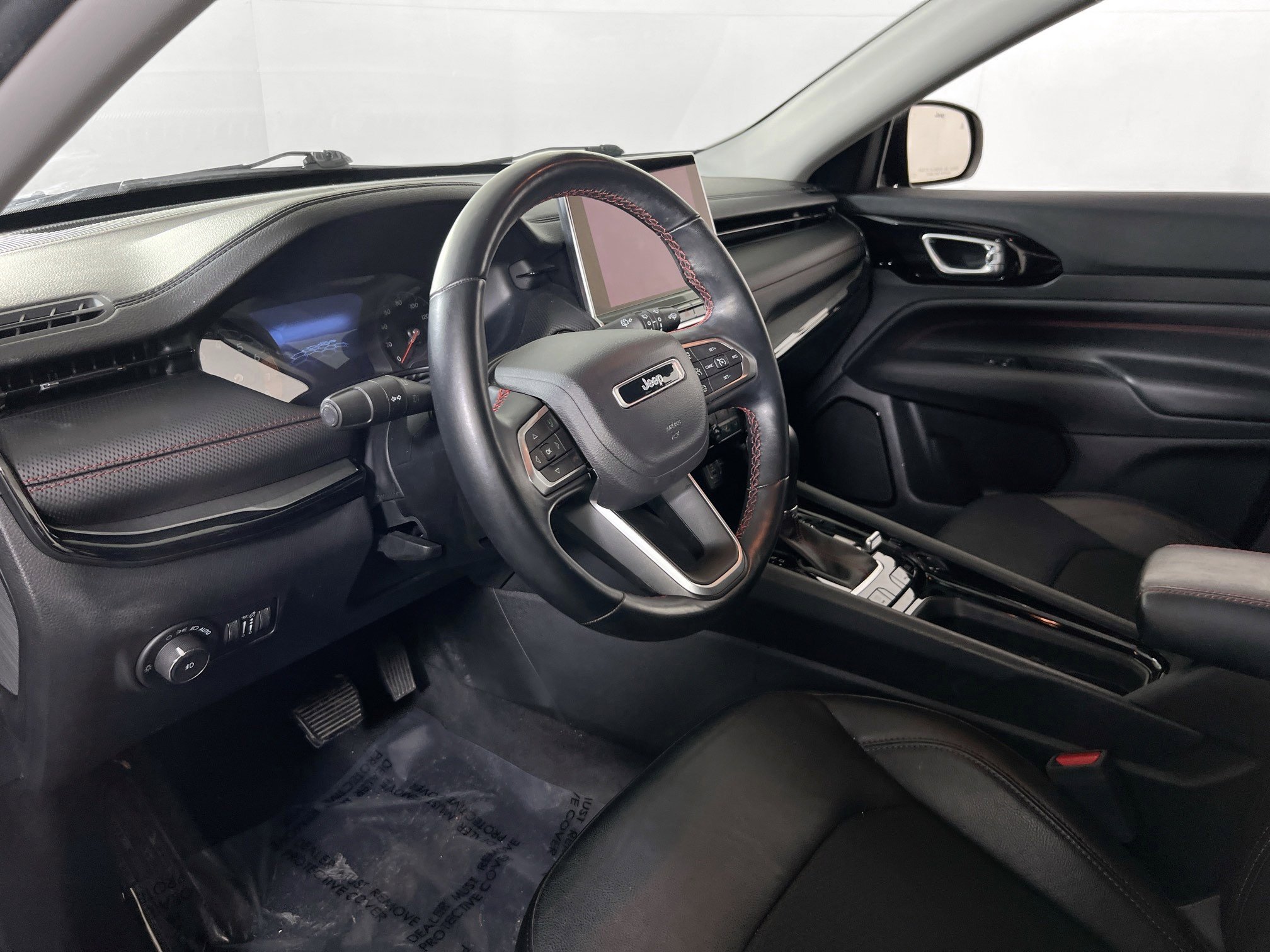 Used 2022 Jeep Compass Trailhawk w/ Trailhawk Convenience Group image 9