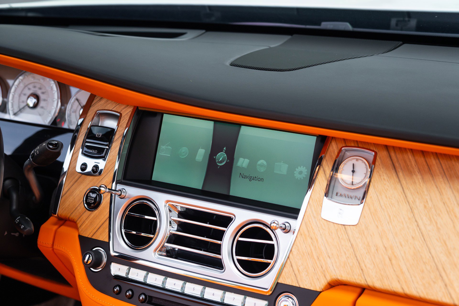Used 2017 Rolls-Royce Dawn RWD image 83