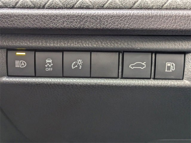 Used 2025 Toyota Camry XLE image 25