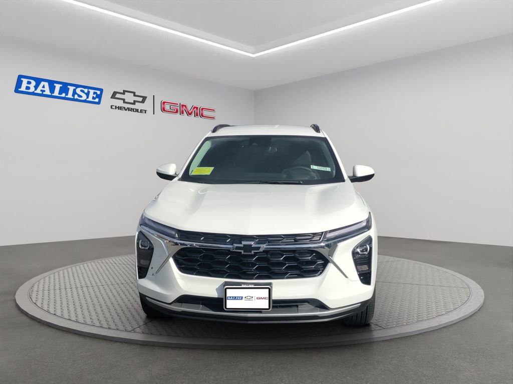 New 2025 Chevrolet Trax LT w/ Driver Confidence Package image 3