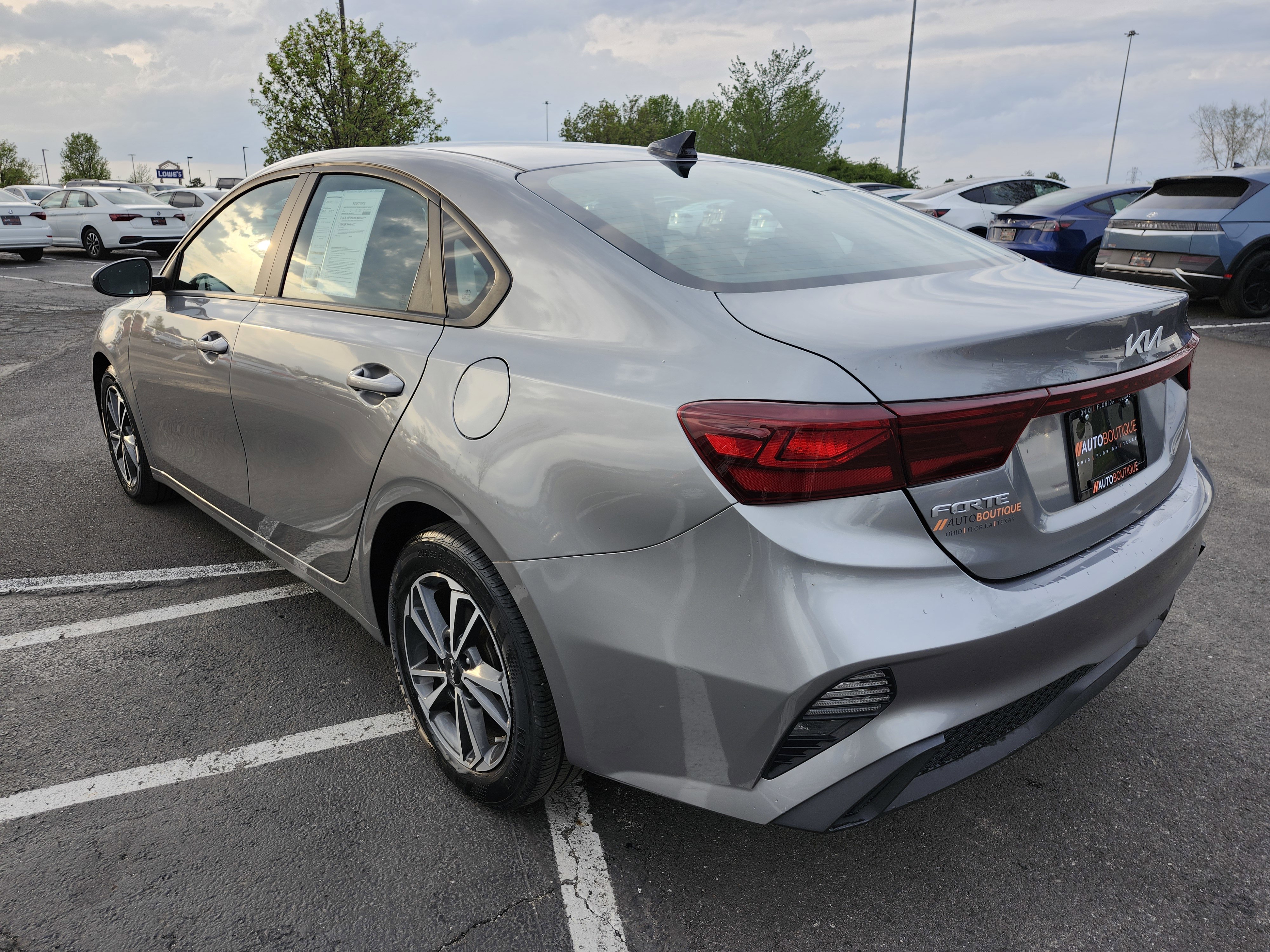 Used 2022 Kia Forte LXS FWD image 13