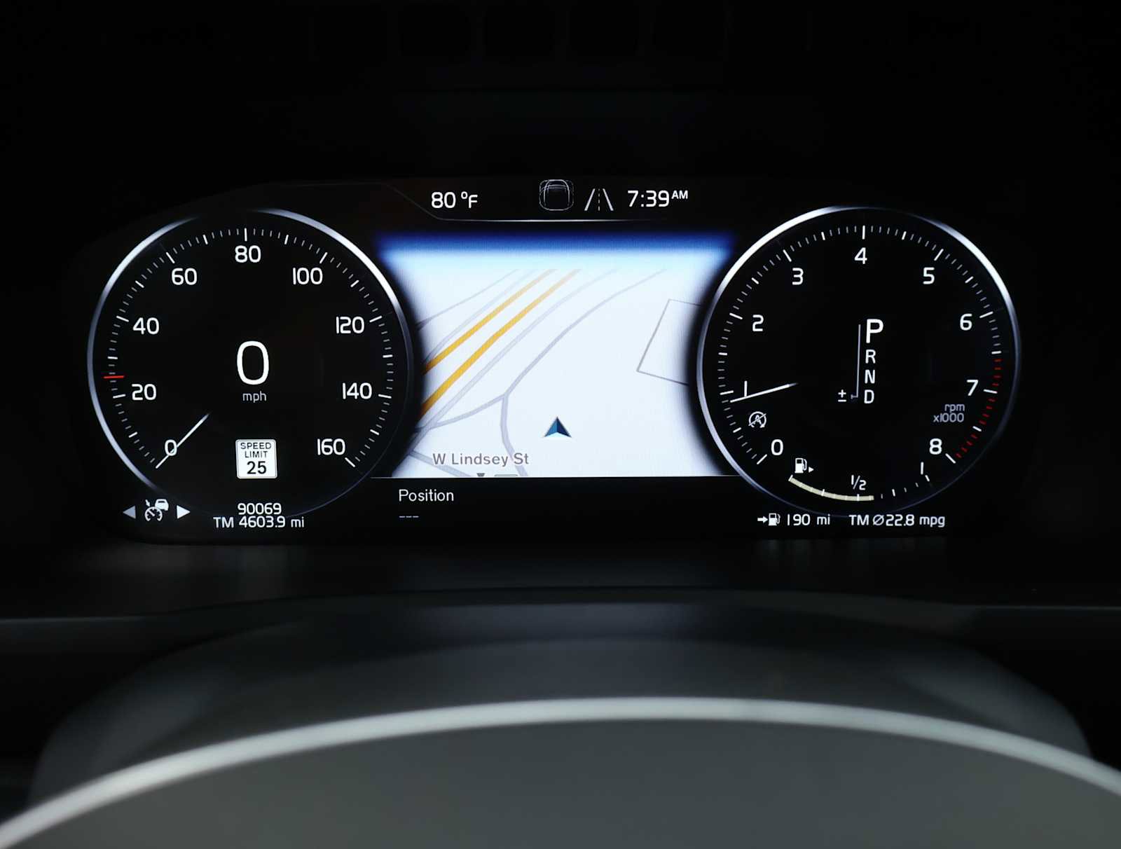 Used 2020 Volvo XC90 T6 Momentum image 17