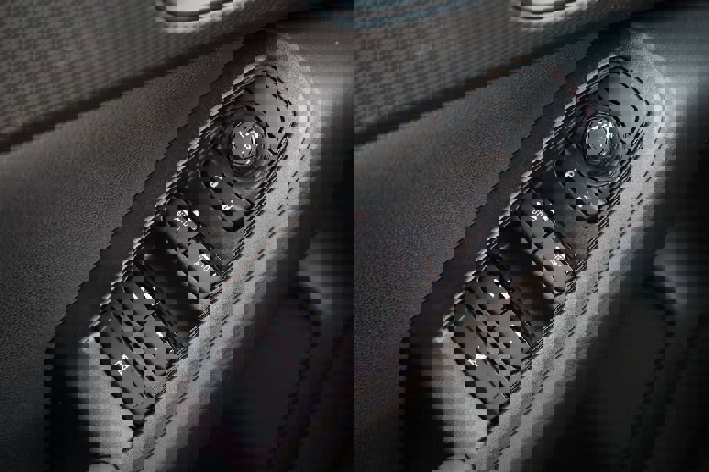 New 2026 Subaru Crosstrek 2.0i Premium image 17