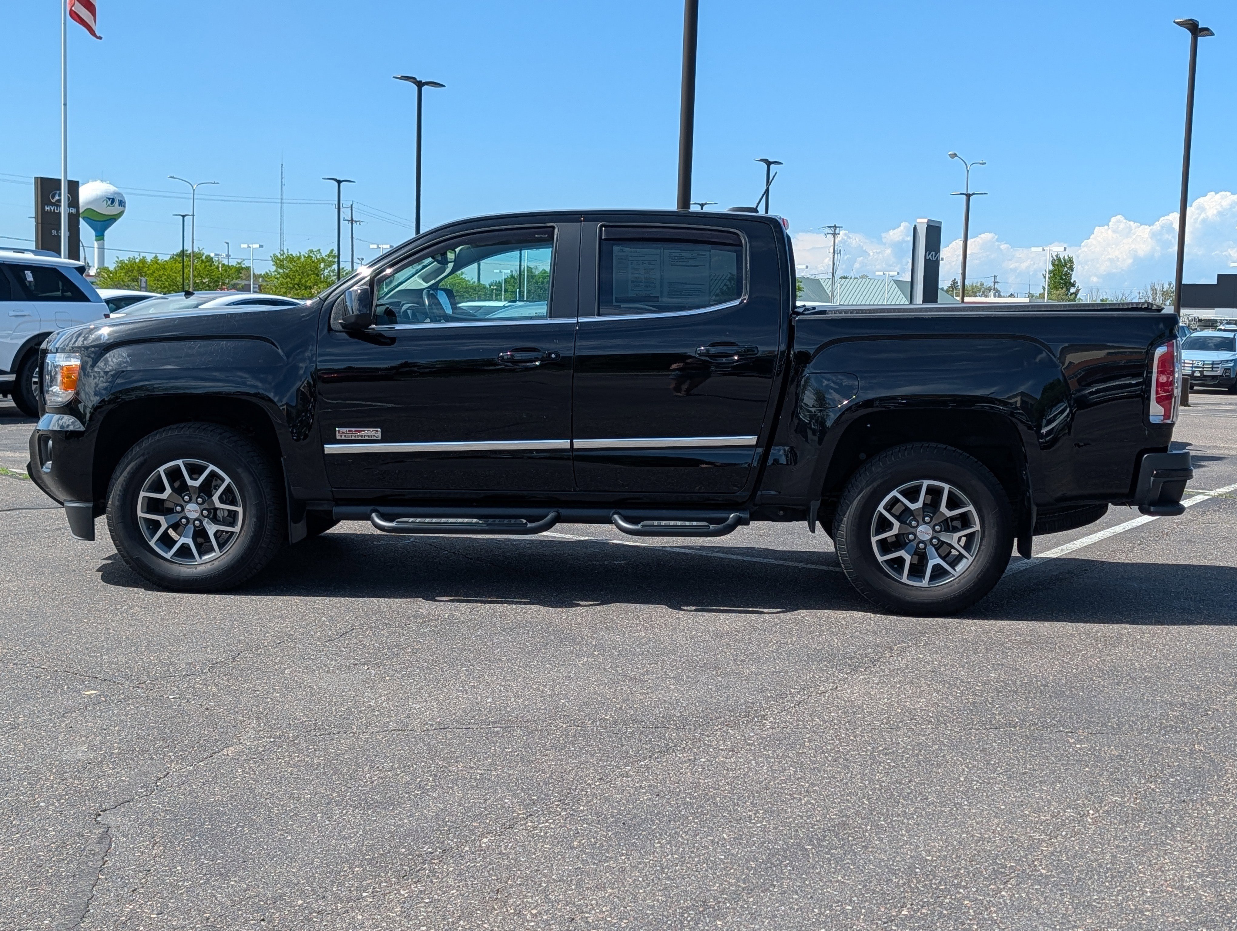 Used 2019 GMC Canyon All Terrain w/ All Terrain X Package AWD/4WD image 2
