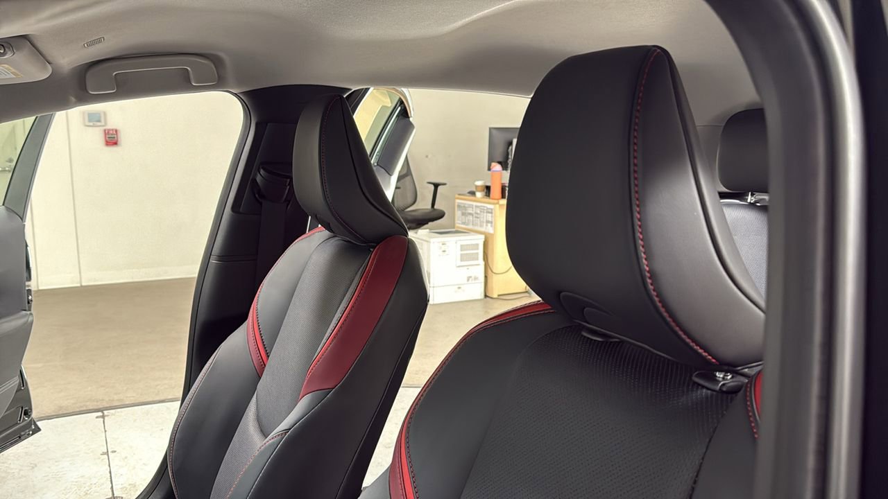 Used 2025 Toyota Prius XSE image 13