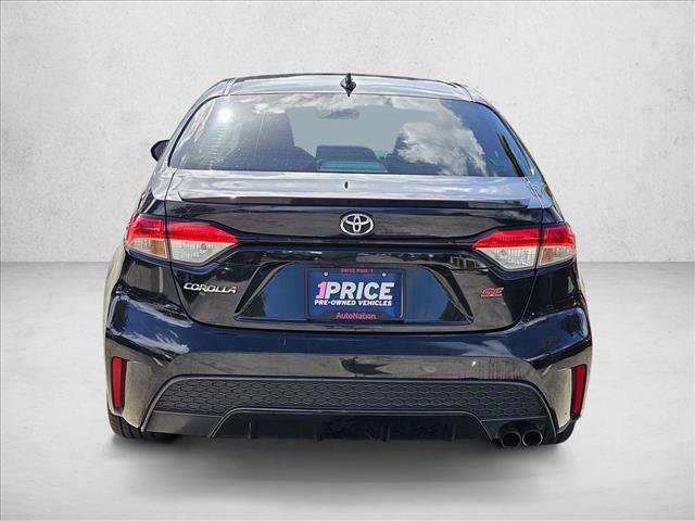 Used 2022 Toyota Corolla SE FWD image 4