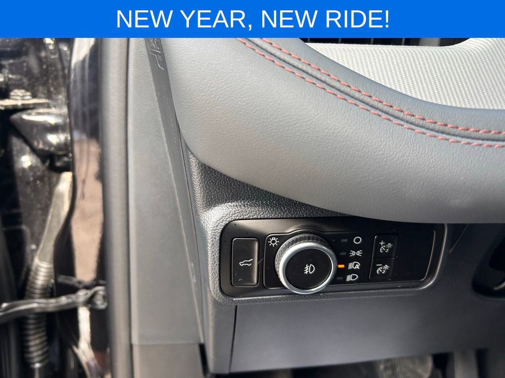 Used 2026 Ford Explorer Active w/ Active Comfort Package image 14