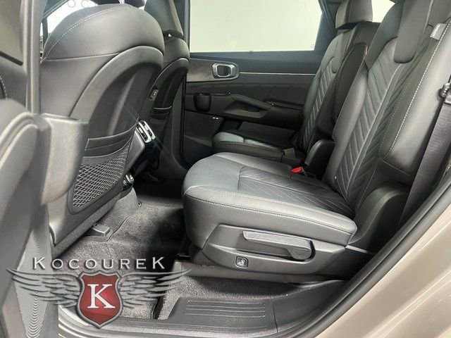 Used 2025 Kia Sorento SX Prestige image 21