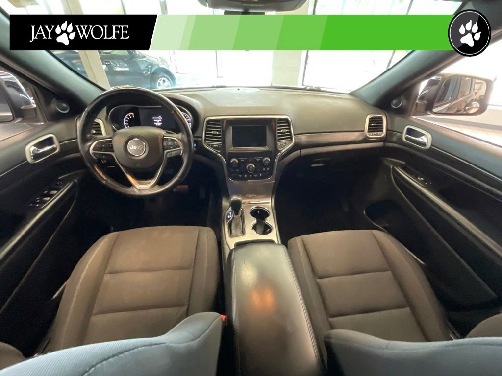 Used 2019 Jeep Grand Cherokee Laredo w/ Security & Convenience Group AWD/4WD image 8