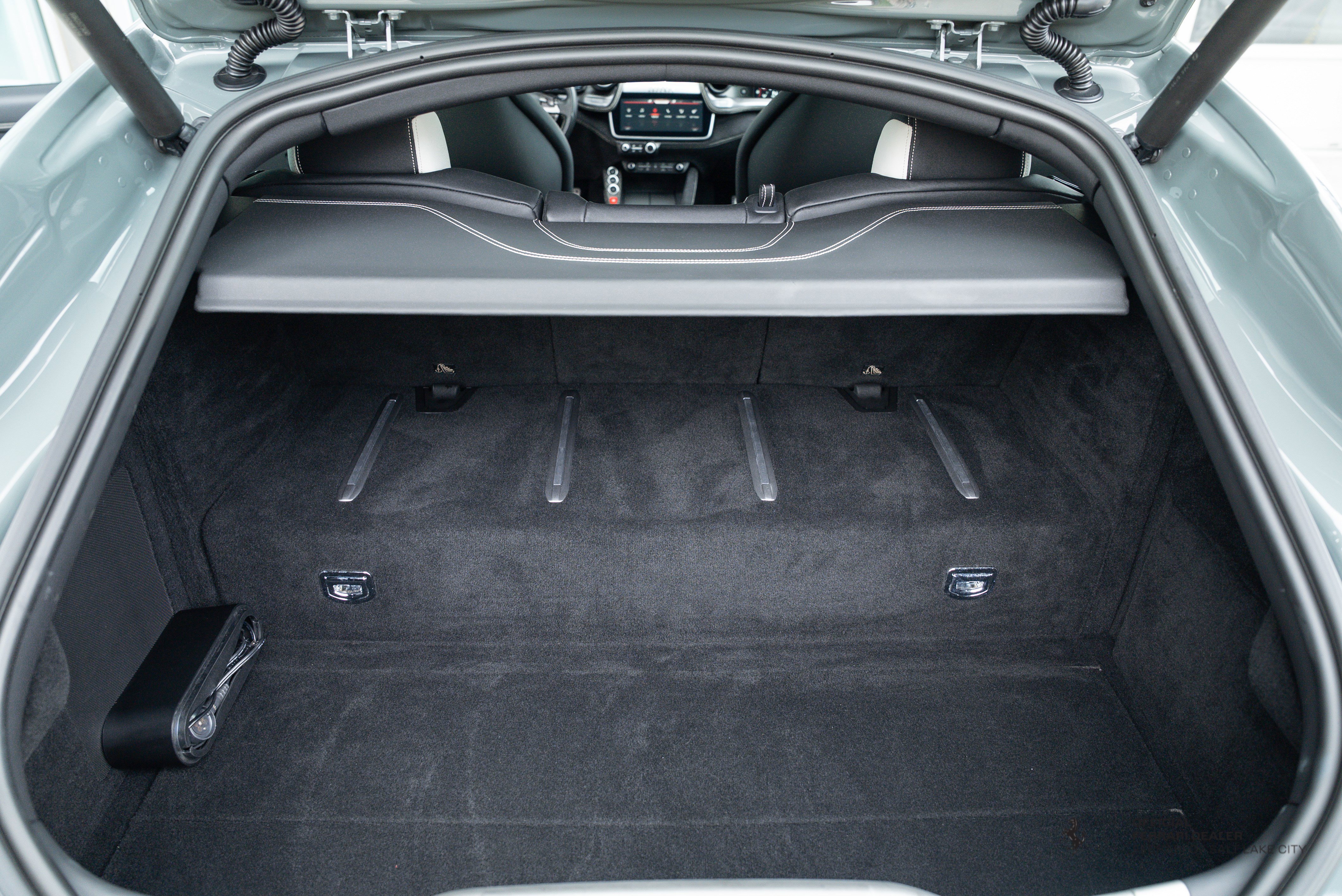 Used 2019 Ferrari GTC4Lusso image 11