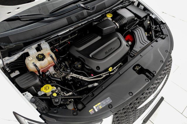 Used 2022 Chrysler Pacifica Limited FWD image 50