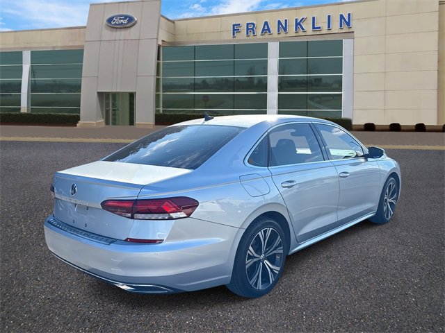 Used 2021 Volkswagen Passat 2.0T SE image 7