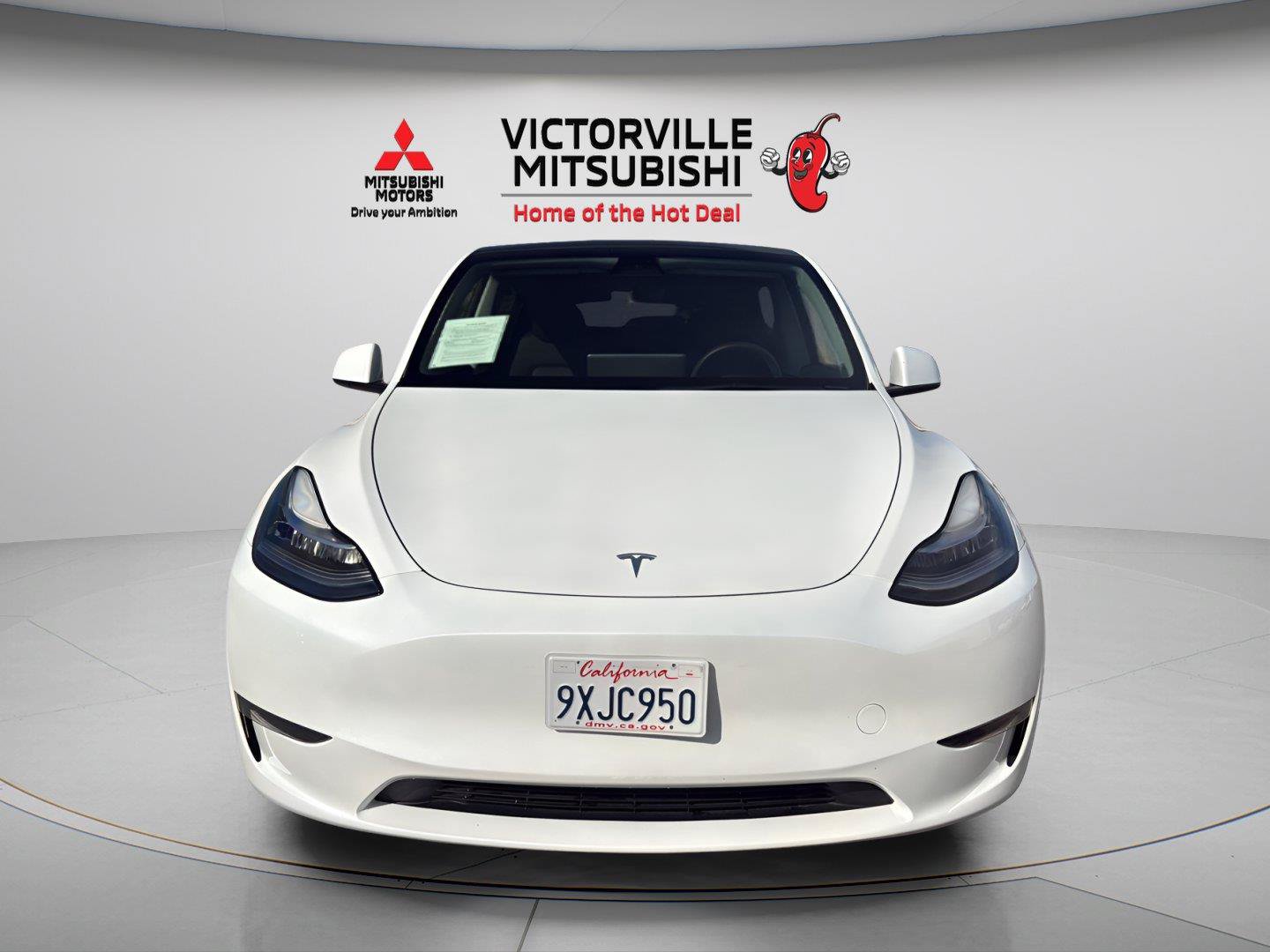 Used 2023 Tesla Model Y Long Range AWD/4WD image 2