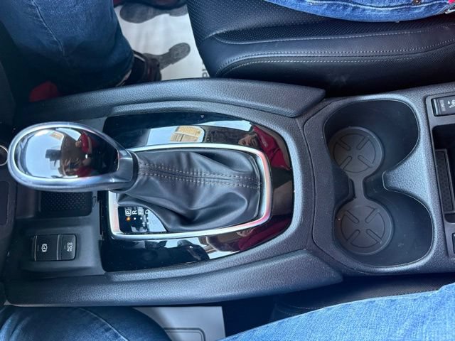 Used 2022 Nissan Rogue Sport SL AWD/4WD image 33