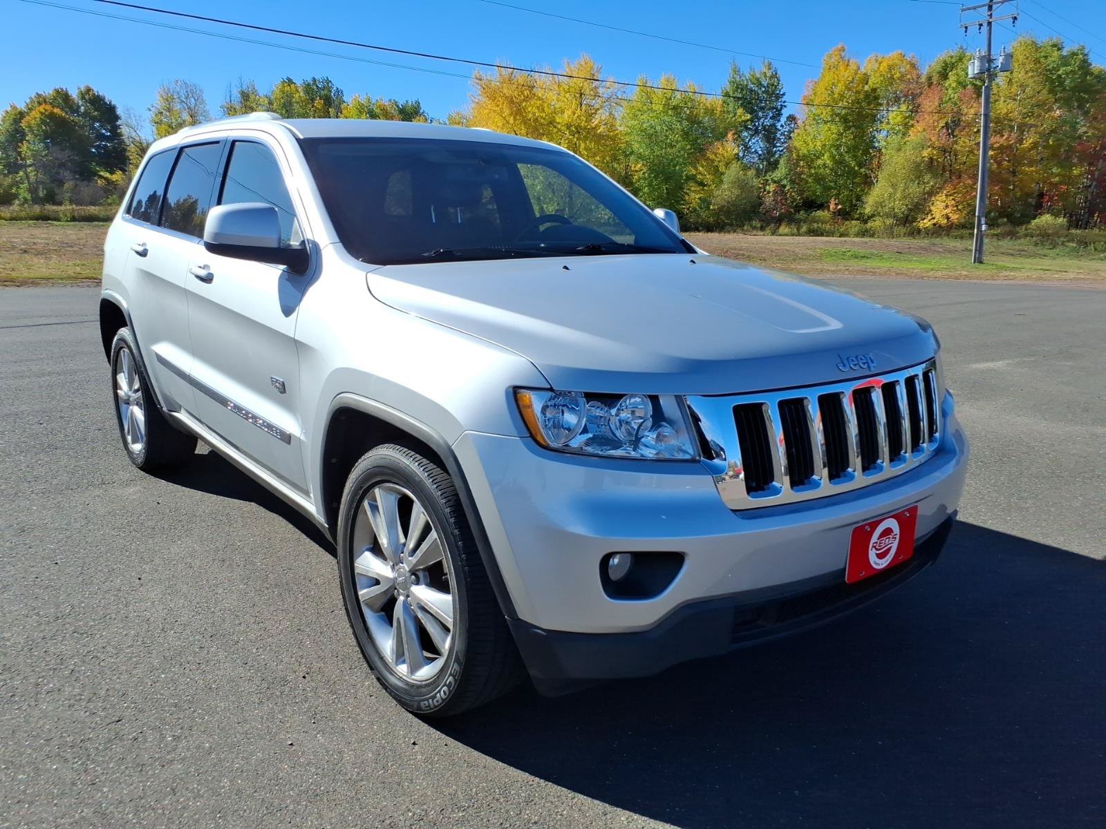 Used 2011 Jeep Grand Cherokee 70th Anniversary AWD/4WD image 8