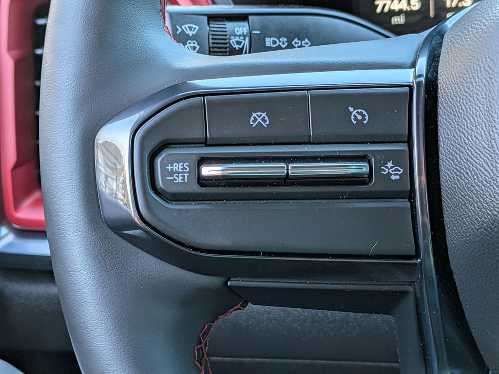 Used 2024 GMC Canyon AT4X image 14