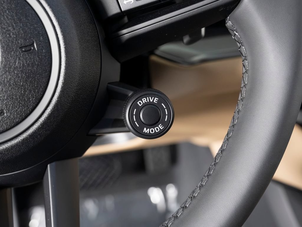 New 2026 Porsche Cayenne Coupe AWD/4WD image 26