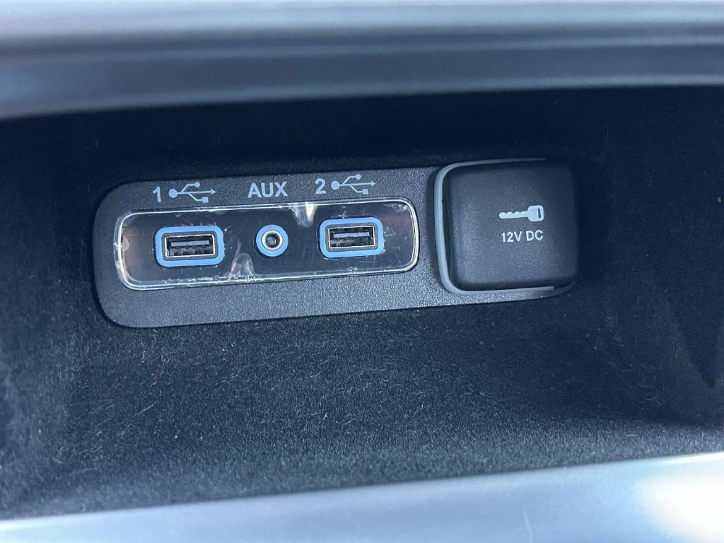 Used 2021 Jeep Grand Cherokee Laredo X AWD/4WD image 26