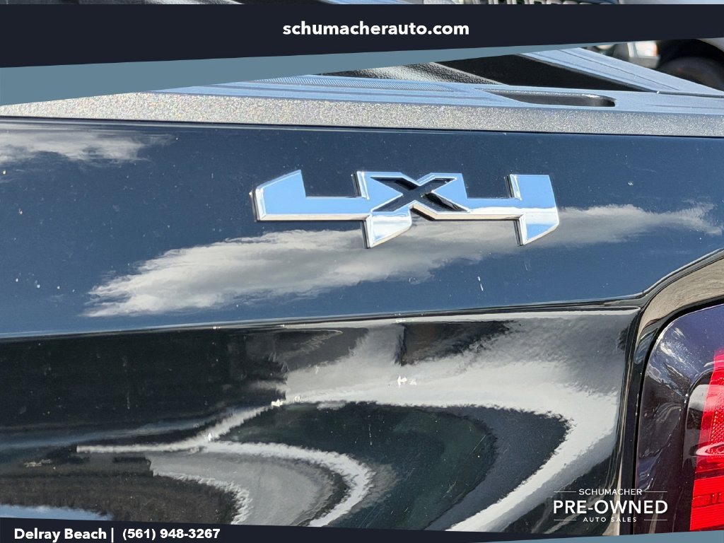 Used 2024 GMC Sierra 1500 Elevation w/ LPO, Elevation Black Package AWD/4WD image 16