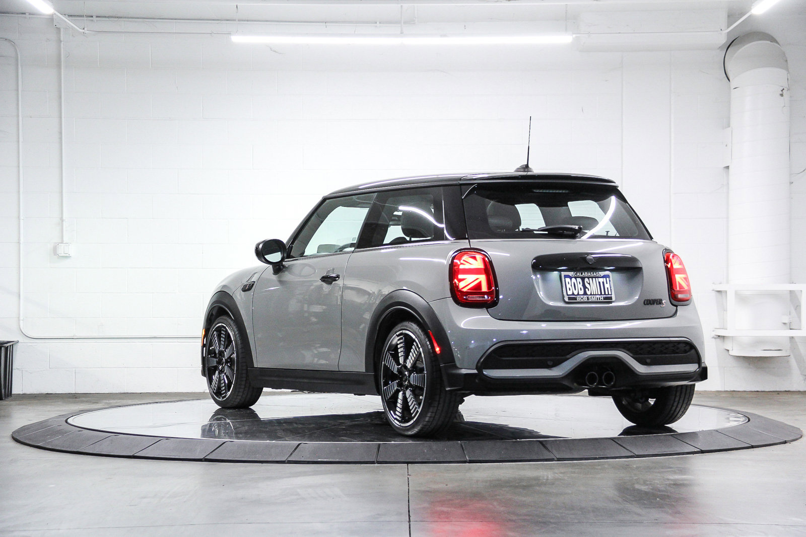 Certified 2023 MINI Cooper S FWD image 4