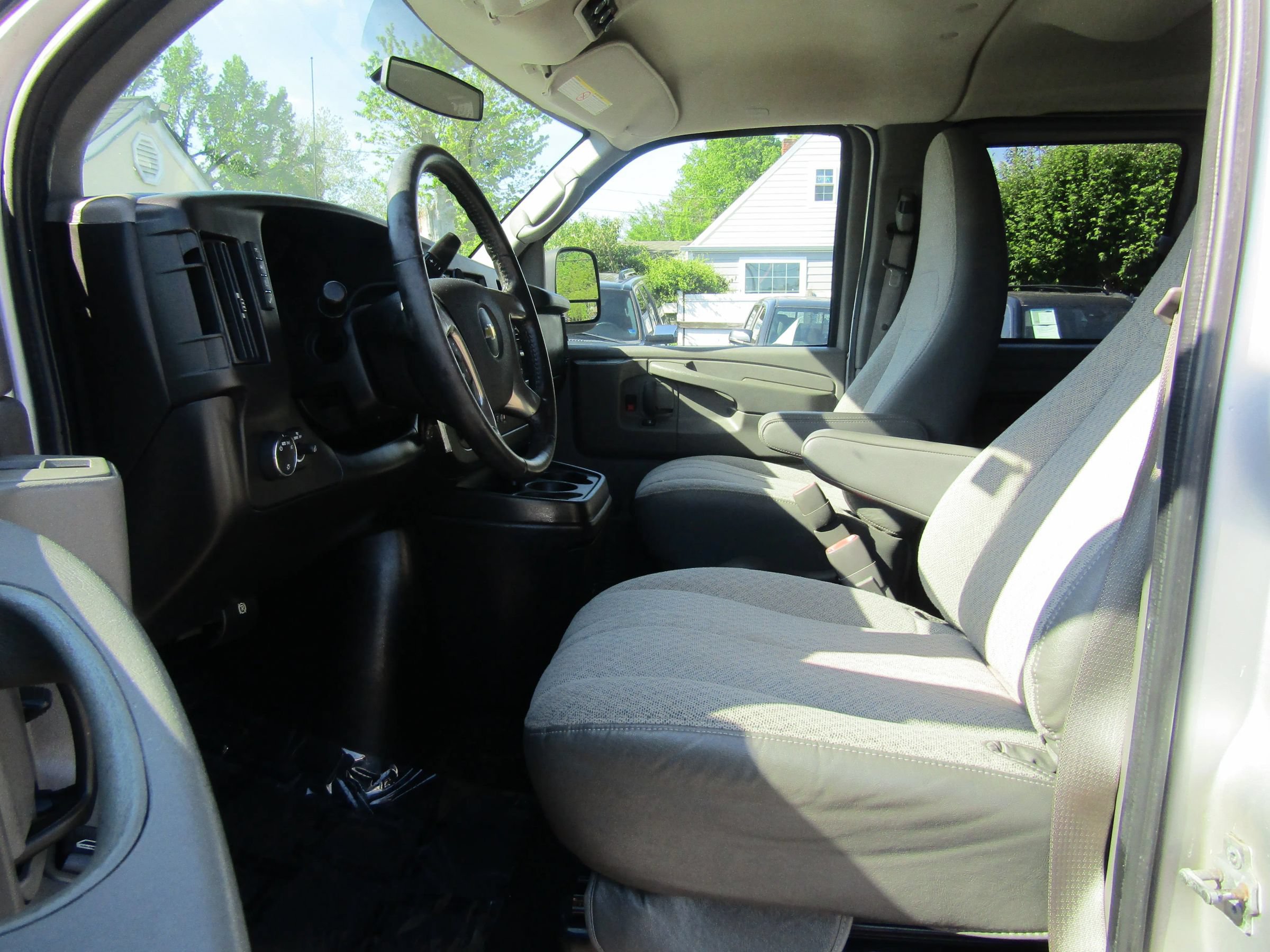 Used 2012 Chevrolet Express 3500 LT w/ LT Preferred Equipment Group RWD image 21