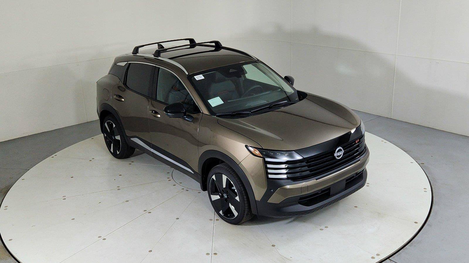 Used 2026 Nissan Kicks SR w/ Illumination Package AWD/4WD image 13