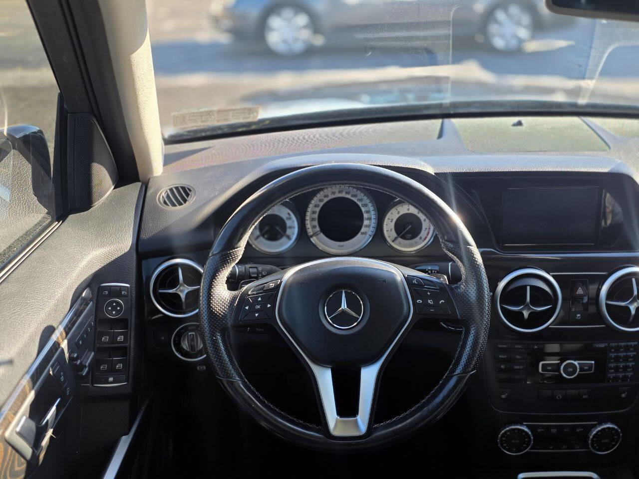 Used 2015 Mercedes-Benz GLK 350 GLK 350 4MATIC AWD 4dr SUV image 17