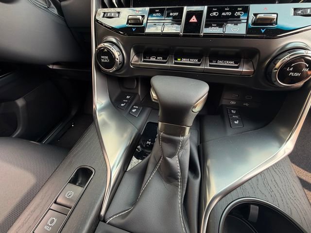 New 2026 Lexus LX 600 4WD w/ Interior Upgrade Package image 20