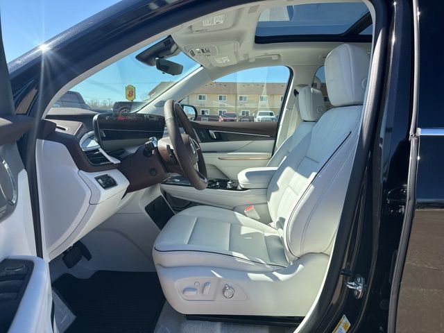 New 2026 Buick Enclave Avenir w/ Super Cruise Package image 13