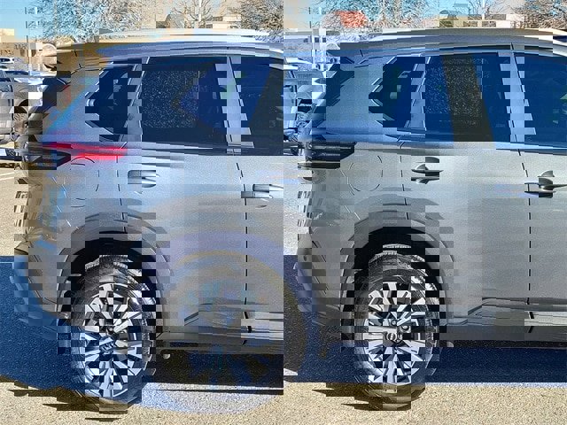 Certified 2023 Nissan Rogue SV w/ SV Premium B Package image 4