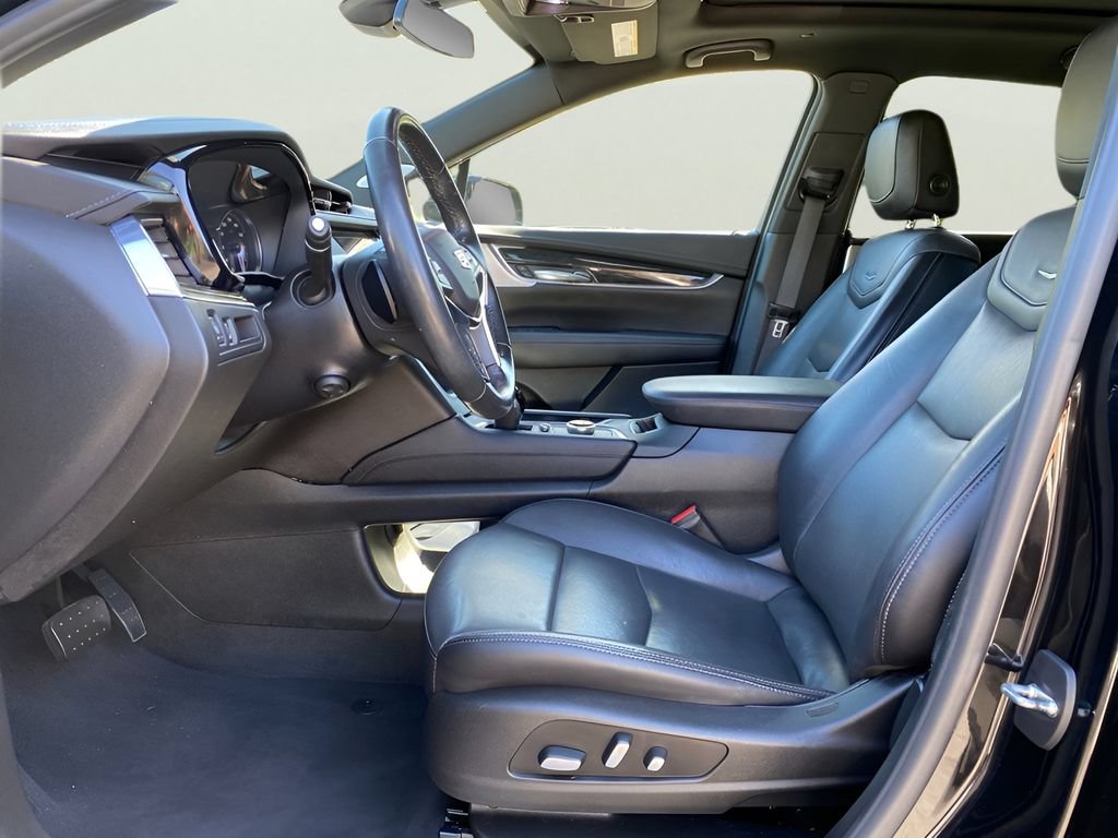 Used 2021 Cadillac XT5 Premium Luxury AWD/4WD image 13